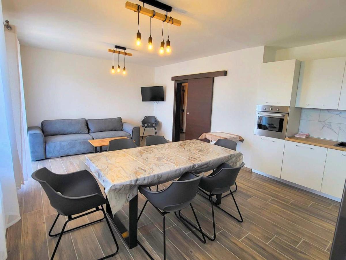 Apartments Manda Novi Vinodolski Zewnętrze zdjęcie