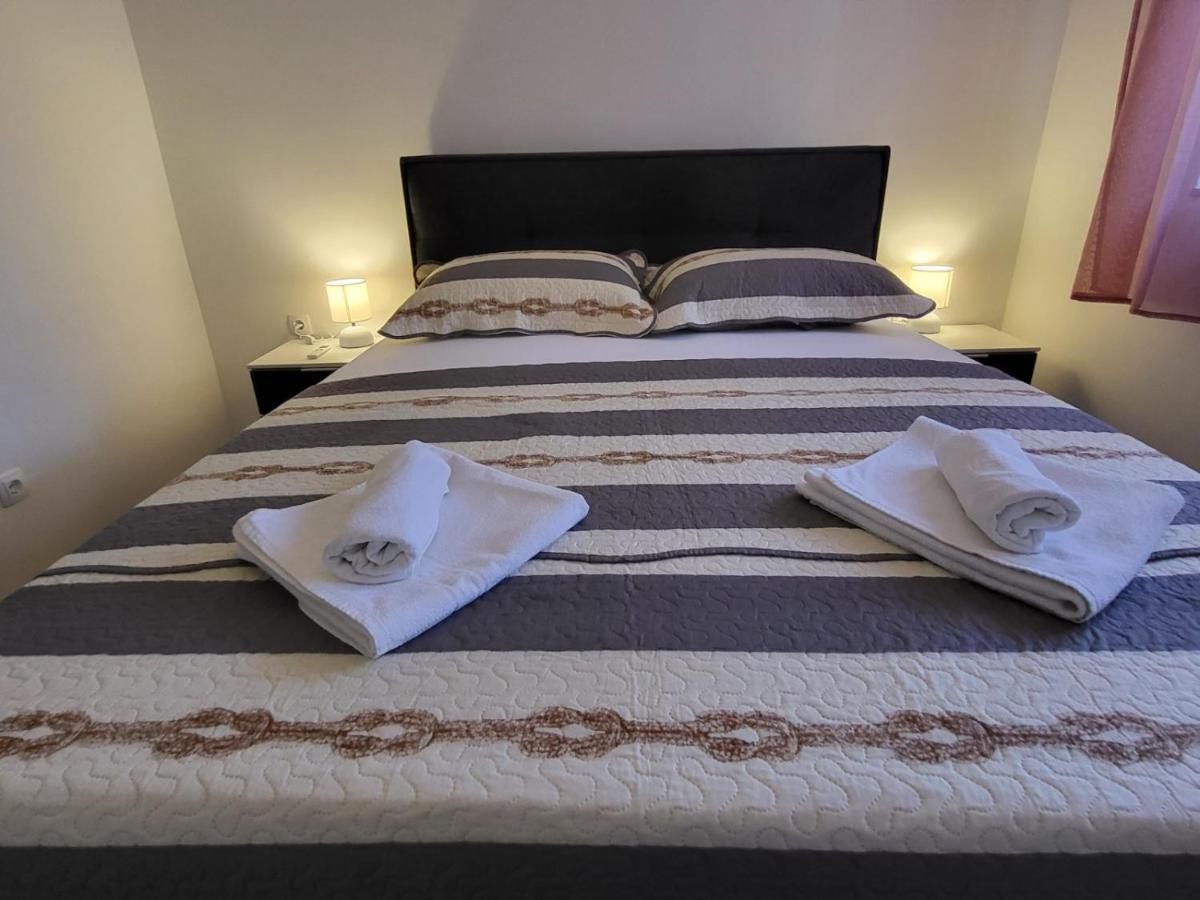 Apartments Manda Novi Vinodolski Zewnętrze zdjęcie