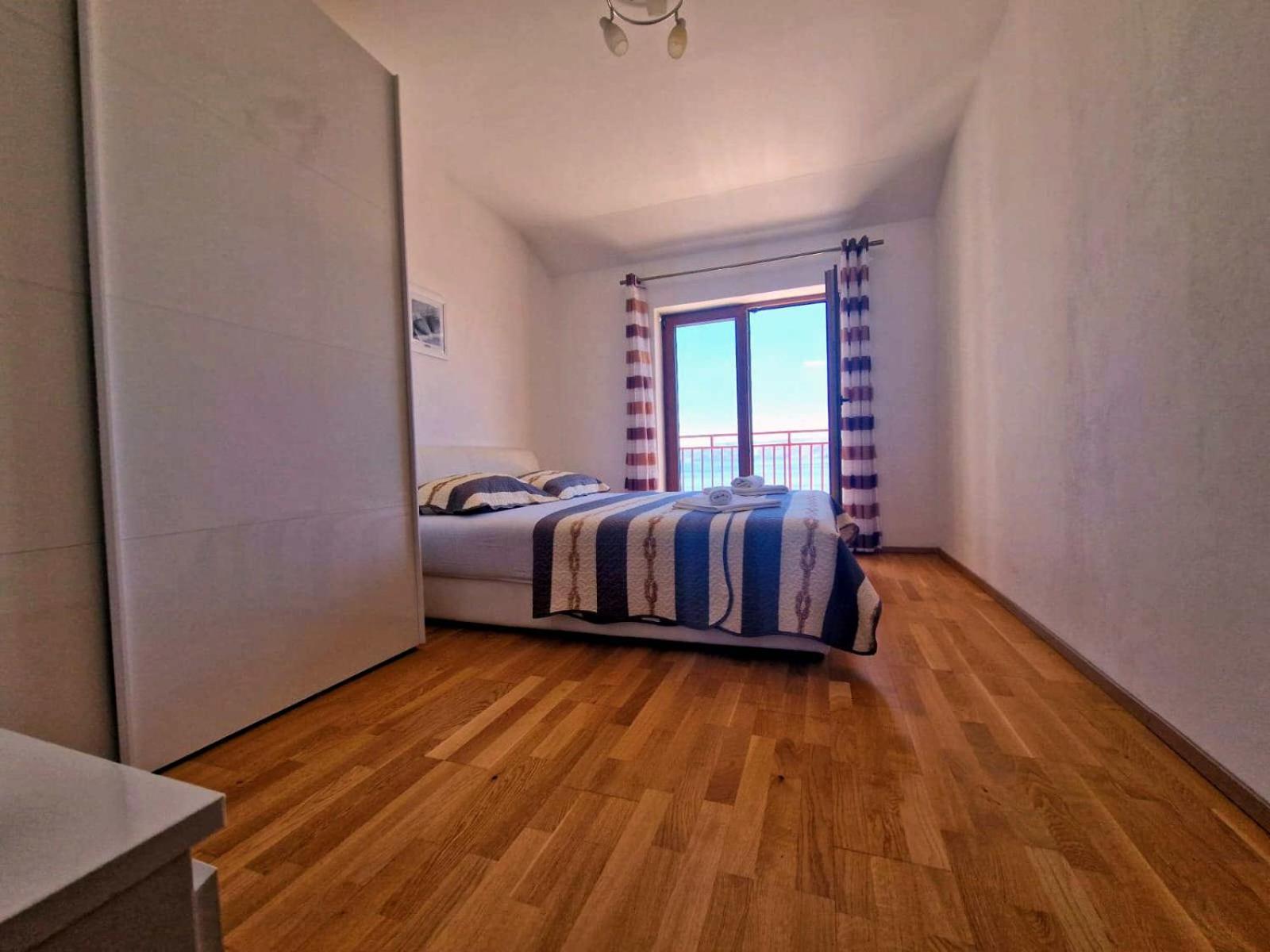 Apartments Manda Novi Vinodolski Zewnętrze zdjęcie