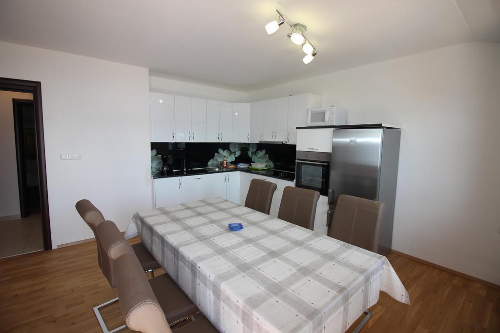 Apartments Manda Novi Vinodolski Zewnętrze zdjęcie